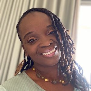 Meet your Posher, Pamela